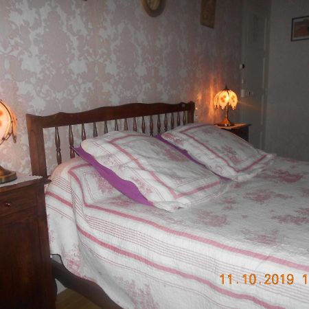 Ferme Manoir La Fiere Bed & Breakfast Sainte-Mere-Eglise Bagian luar foto