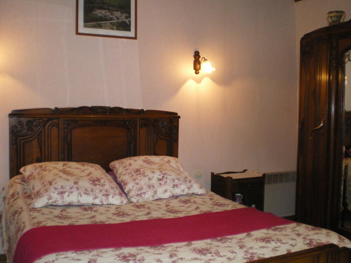 Ferme Manoir La Fiere Bed & Breakfast Sainte-Mere-Eglise Bagian luar foto