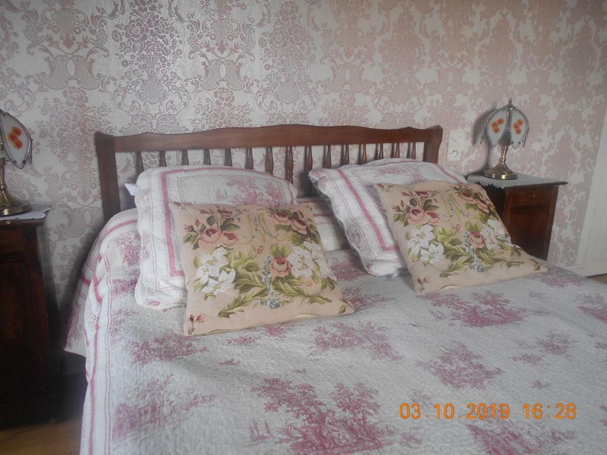 Ferme Manoir La Fiere Bed & Breakfast Sainte-Mere-Eglise Bagian luar foto