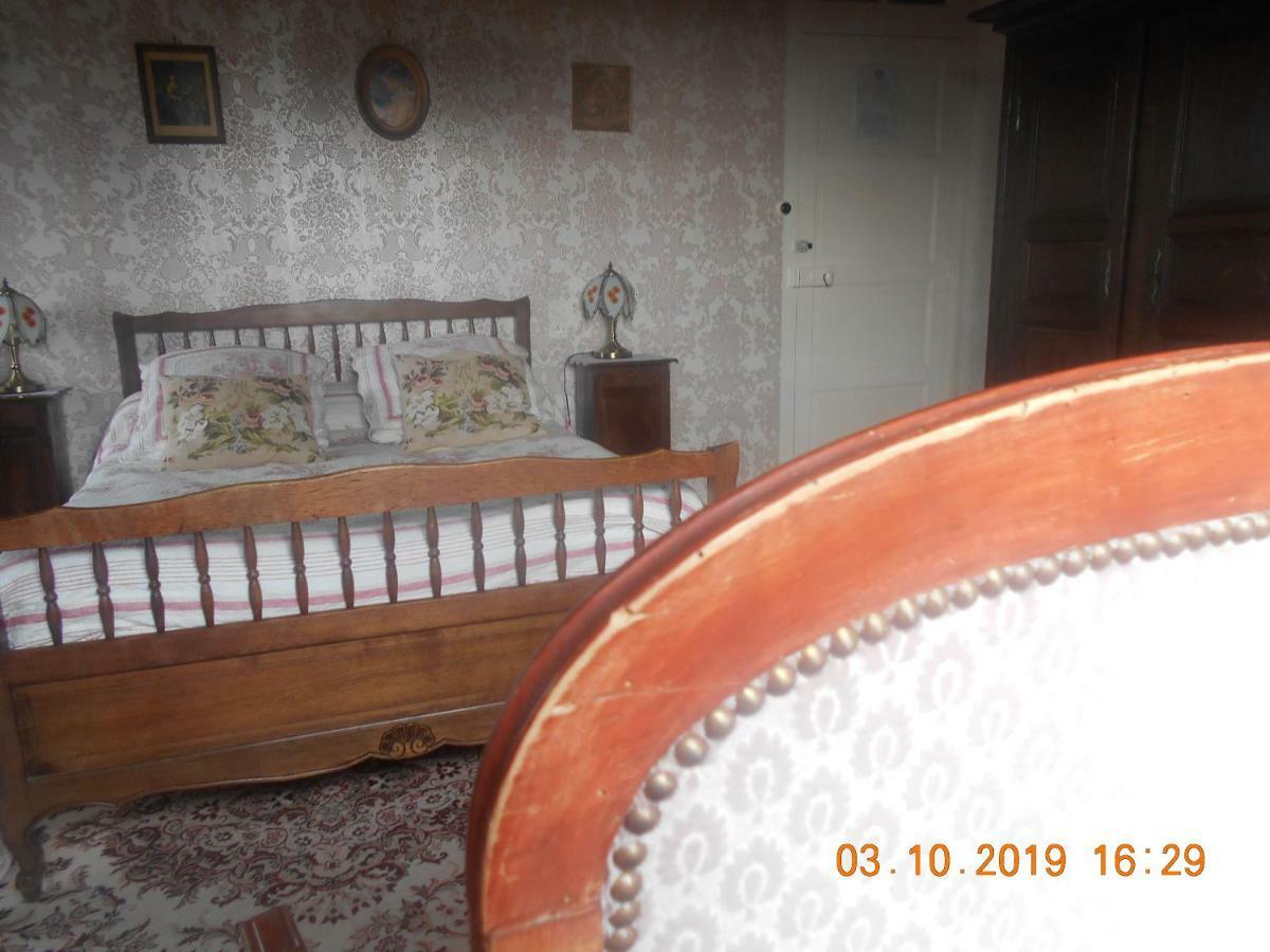 Ferme Manoir La Fiere Bed & Breakfast Sainte-Mere-Eglise Bagian luar foto