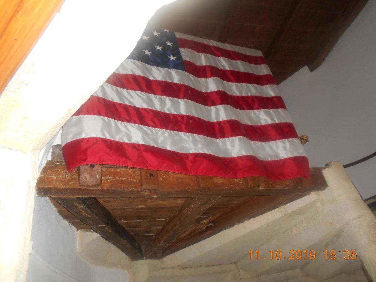 Ferme Manoir La Fiere Bed & Breakfast Sainte-Mere-Eglise Bagian luar foto